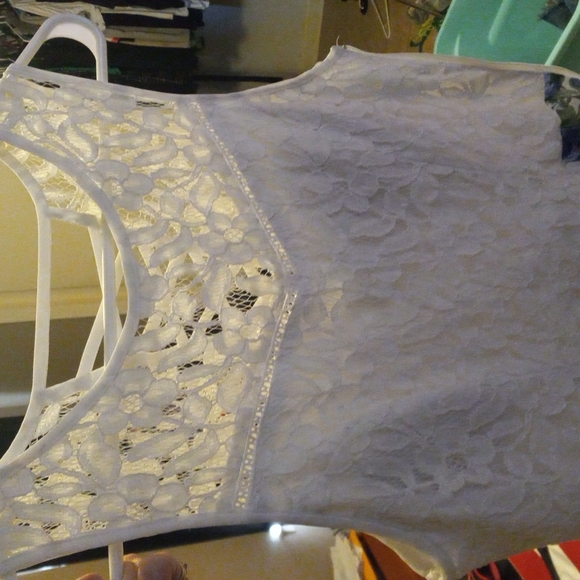 Size 9 speechless dress crisscross in the back open lace on the top - Picture 8 of 8